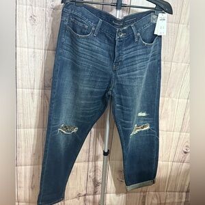 Abercrombie & Fitch | NWT | Boyfriend Straight Jeans| 32 | Signature collection